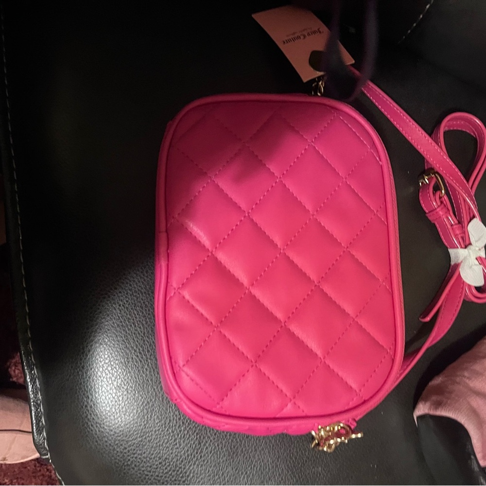 Juicy Couture Fuchsia Quilted Crossbody Bag - Picture 5 of 7